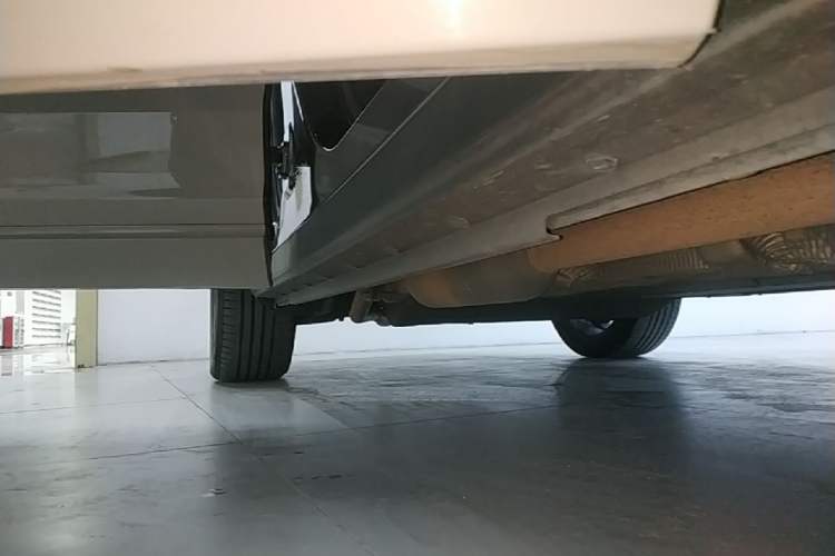 Used Li Auto ONE 2021 Extended-Range 6-Seater Version Right Side Sill