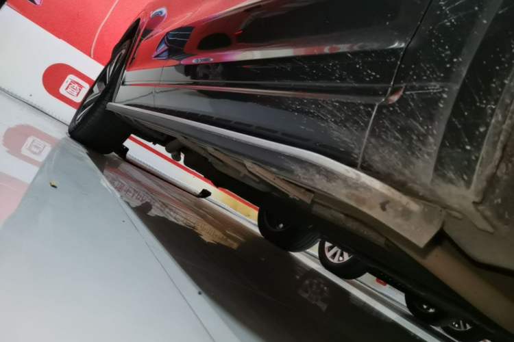 Used Li Auto ONE 2021 Extended-Range 6-Seater Version Right Side Sill