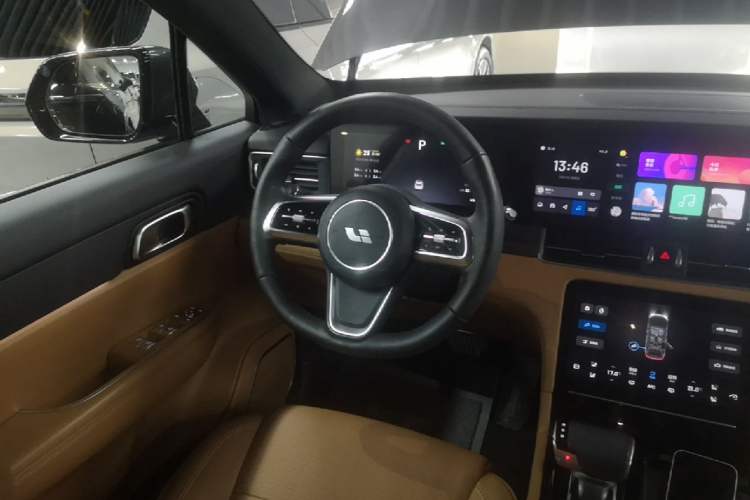 Used Li Auto ONE 2021 Extended-Range 6-Seater Version Steering Wheel