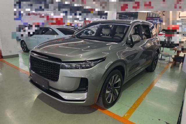 Ojetý Li Auto ONE 2021 Extended-Range 6-Seater Version