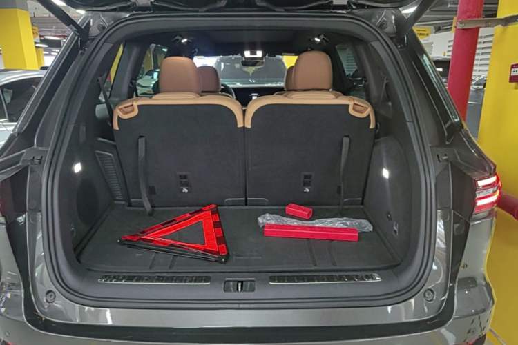 Used Li Auto ONE 2021 Extended-Range 6-Seater Version Trunk
