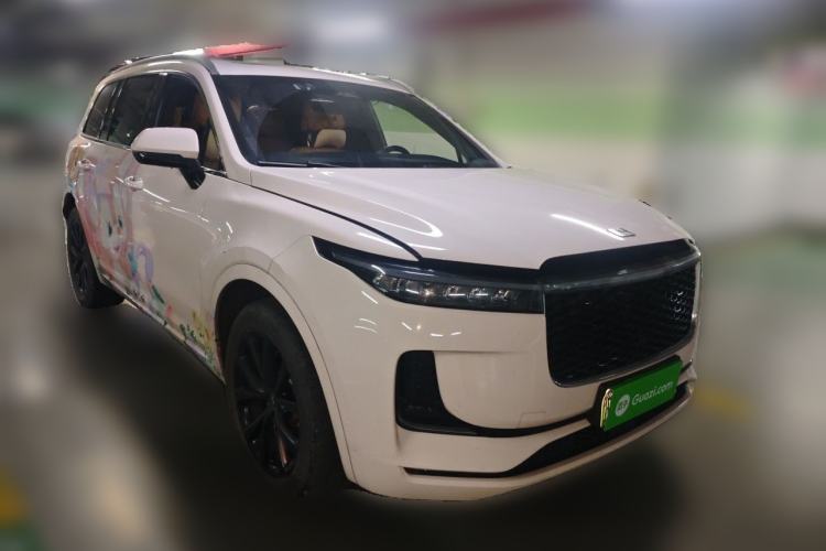 Used Li Auto ONE 2021 Extended-Range 6-Seater Version Front Right 45 Deg