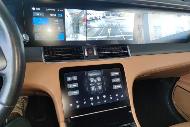 Used Li Auto ONE 2021 Extended-Range 6-Seater Version Audio And AC Panel