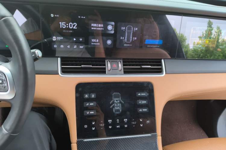Used Li Auto ONE 2021 Extended-Range 6-Seater Version Audio And AC Panel