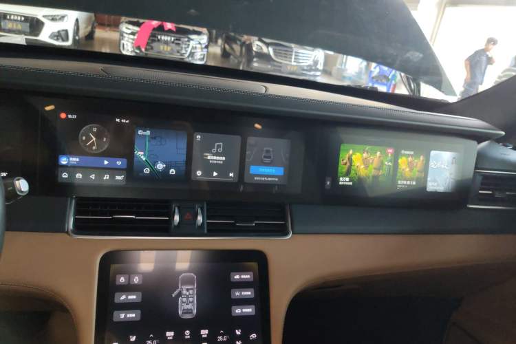Used Li Auto ONE 2021 Extended-Range 6-Seater Version Audio And AC Panel