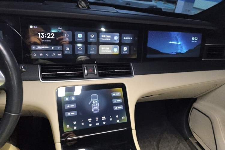 Used Li Auto ONE 2021 Extended-Range 6-Seater Version Audio And AC Panel