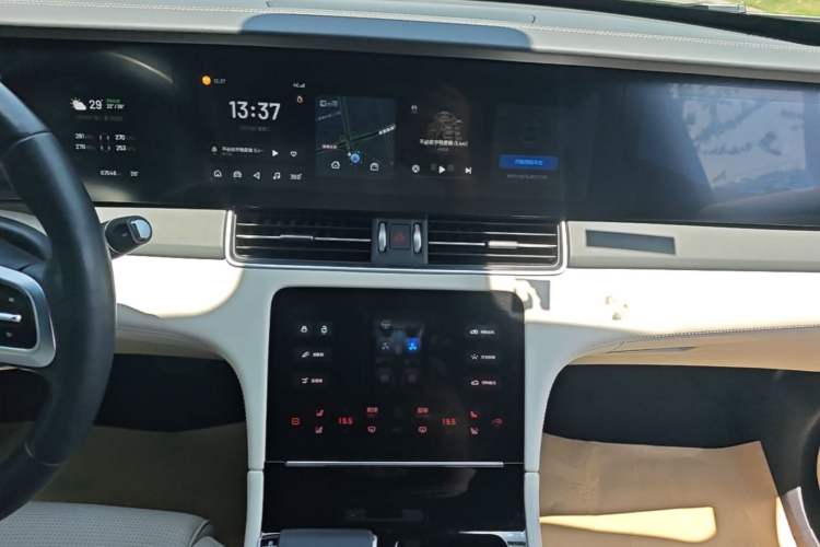 Used Li Auto ONE 2021 Extended-Range 6-Seater Version Audio And AC Panel