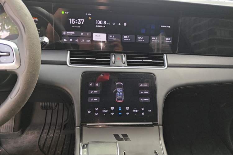 Used Li Auto ONE 2021 Extended-Range 6-Seater Version Audio And AC Panel