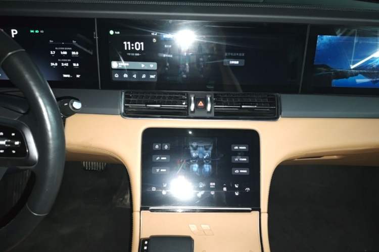 Used Li Auto ONE 2021 Extended-Range 6-Seater Version Audio And AC Panel