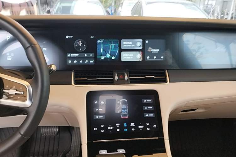Used Li Auto ONE 2021 Extended-Range 6-Seater Version Audio And AC Panel