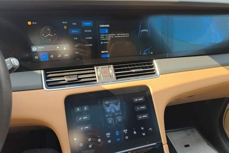 Used Li Auto ONE 2021 Extended-Range 6-Seater Version Audio And AC Panel