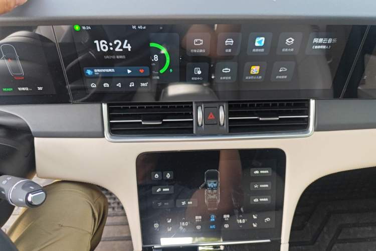 Used Li Auto ONE 2021 Extended-Range 6-Seater Version Audio And AC Panel