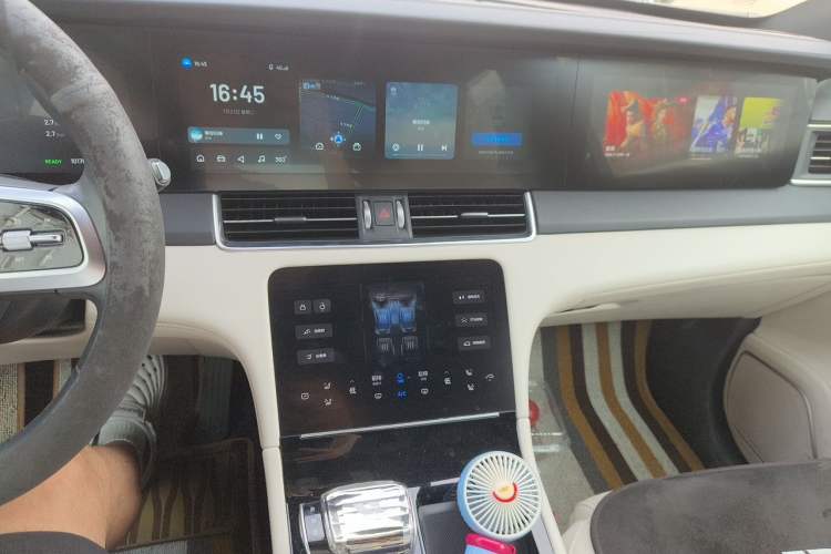 Used Li Auto ONE 2021 Extended-Range 6-Seater Version Audio And AC Panel