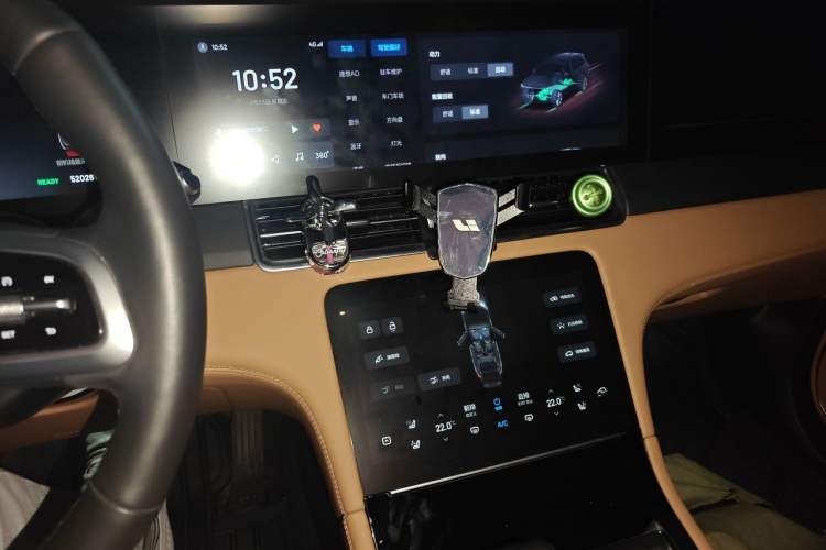 Used Li Auto ONE 2021 Extended-Range 6-Seater Version Audio And AC Panel