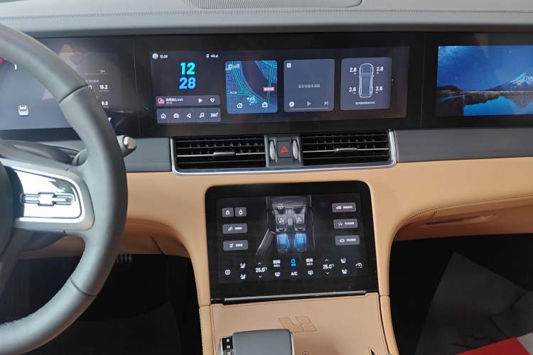 Used Li Auto ONE 2021 Extended-Range 6-Seater Version Audio And AC Panel