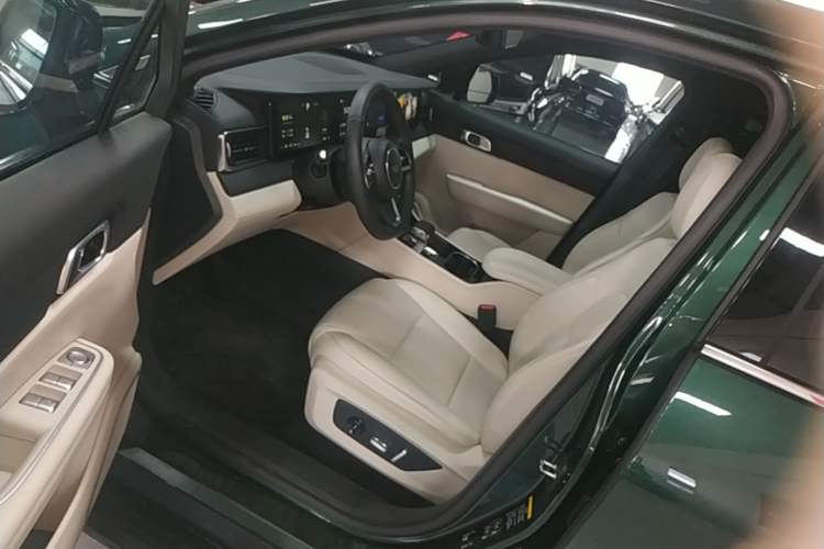 Used Li Auto ONE 2021 Extended-Range 6-Seater Version Driver Seat