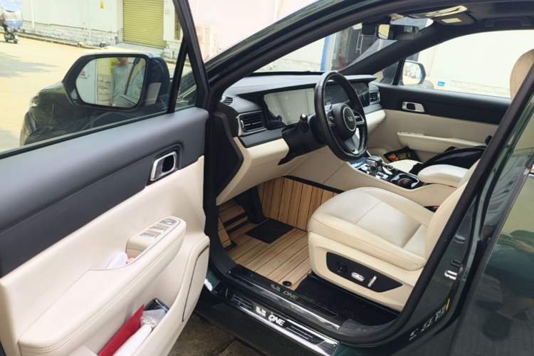 Used Li Auto ONE 2021 Extended-Range 6-Seater Version Driver Seat