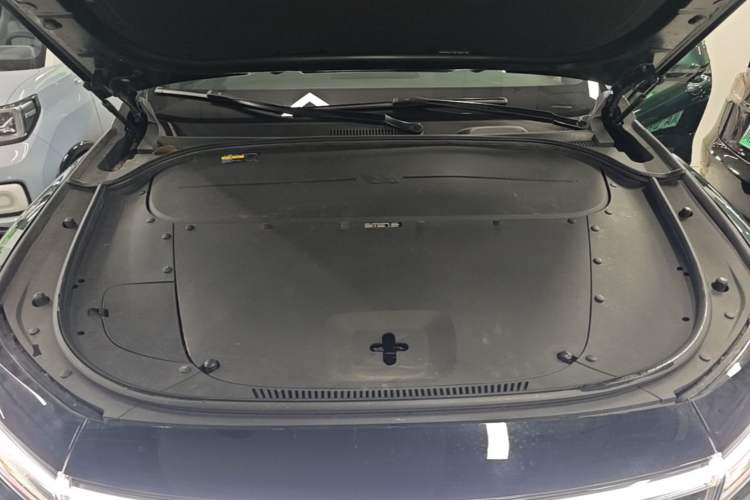 Used Li Auto ONE 2021 Extended-Range 6-Seater Version Engine Bay