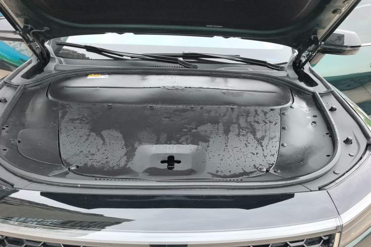 Used Li Auto ONE 2021 Extended-Range 6-Seater Version Engine Bay