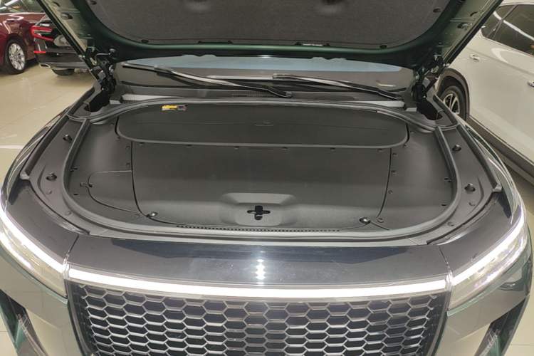 Used Li Auto ONE 2021 Extended-Range 6-Seater Version Engine Bay