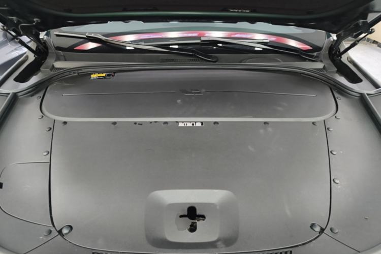 Used Li Auto ONE 2021 Extended-Range 6-Seater Version Engine Bay