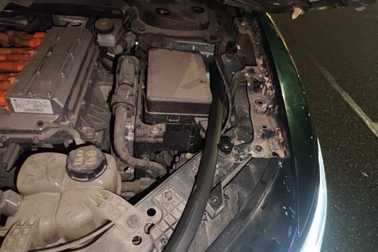 Used Li Auto ONE 2021 Extended-Range 6-Seater Version Engine Bay Left