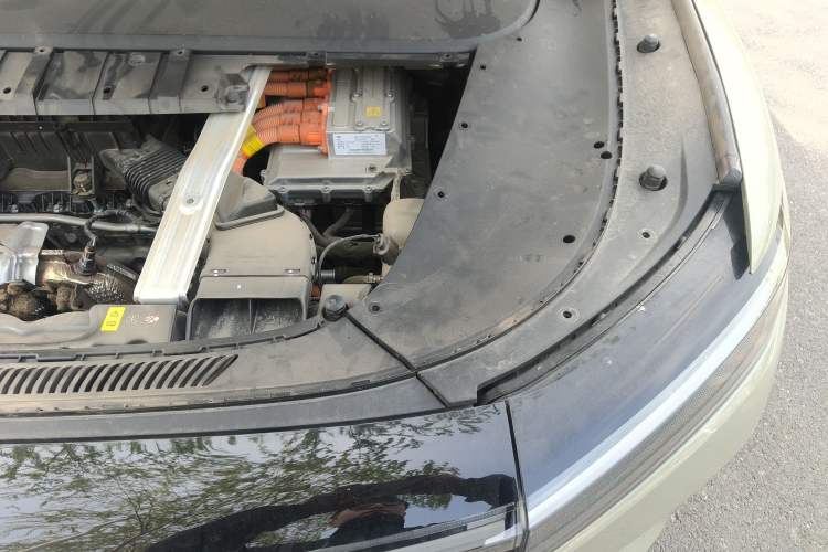 Used Li Auto ONE 2021 Extended-Range 6-Seater Version Engine Bay Left