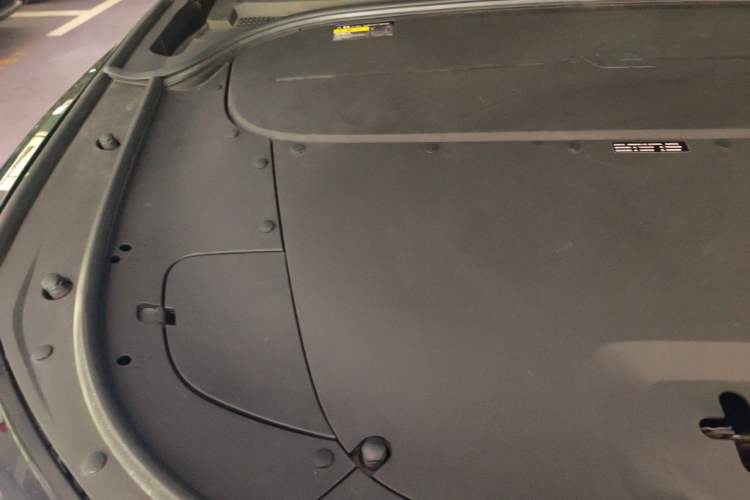 Used Li Auto ONE 2021 Extended-Range 6-Seater Version Engine Bay Right