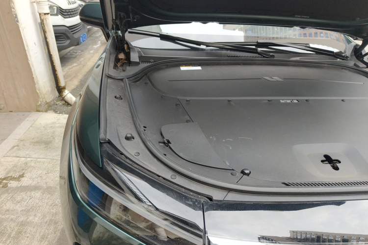 Used Li Auto ONE 2021 Extended-Range 6-Seater Version Engine Bay Right