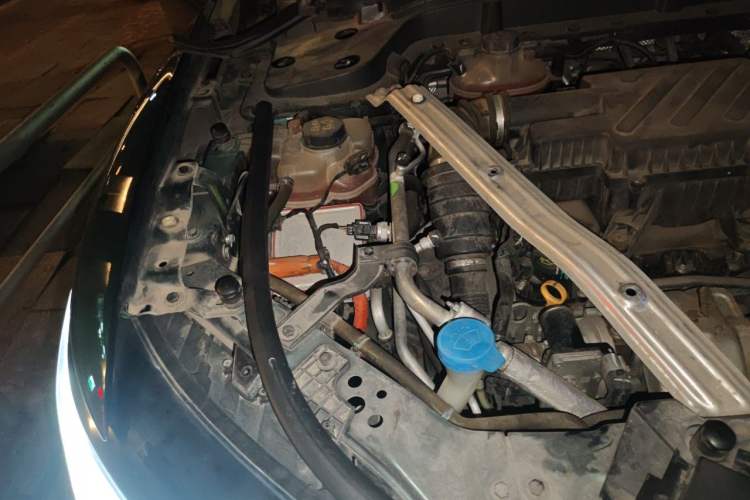 Used Li Auto ONE 2021 Extended-Range 6-Seater Version Engine Bay Right
