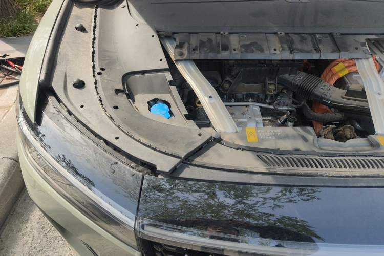 Used Li Auto ONE 2021 Extended-Range 6-Seater Version Engine Bay Right