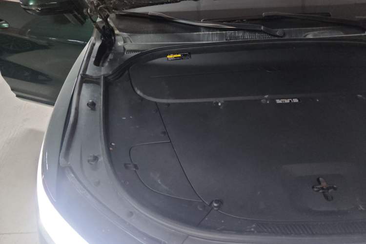 Used Li Auto ONE 2021 Extended-Range 6-Seater Version Engine Bay Right