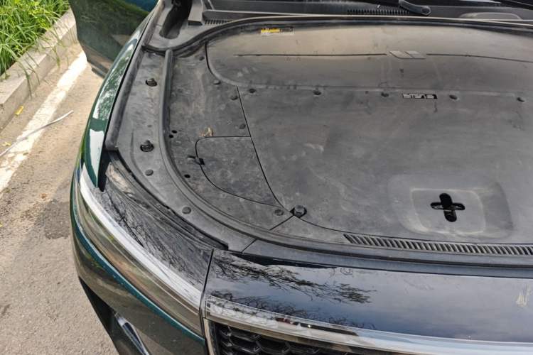 Used Li Auto ONE 2021 Extended-Range 6-Seater Version Engine Bay Right