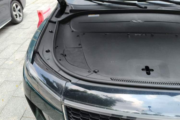 Used Li Auto ONE 2021 Extended-Range 6-Seater Version Engine Bay Right
