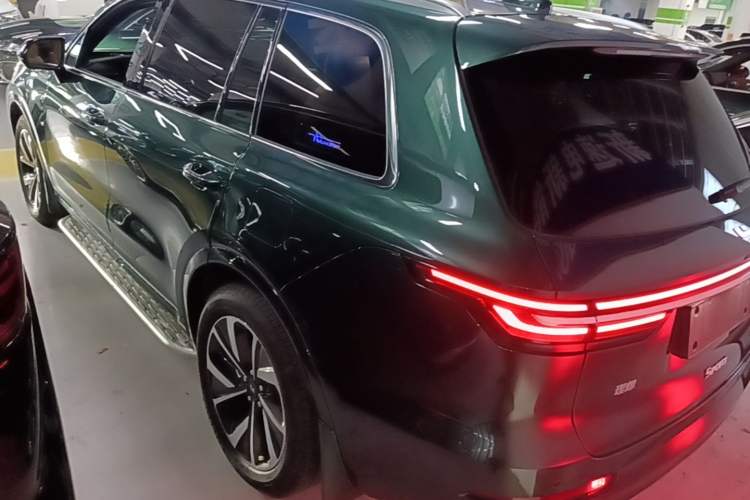 Used Li Auto ONE 2021 Extended-Range 6-Seater Version Exterior 2