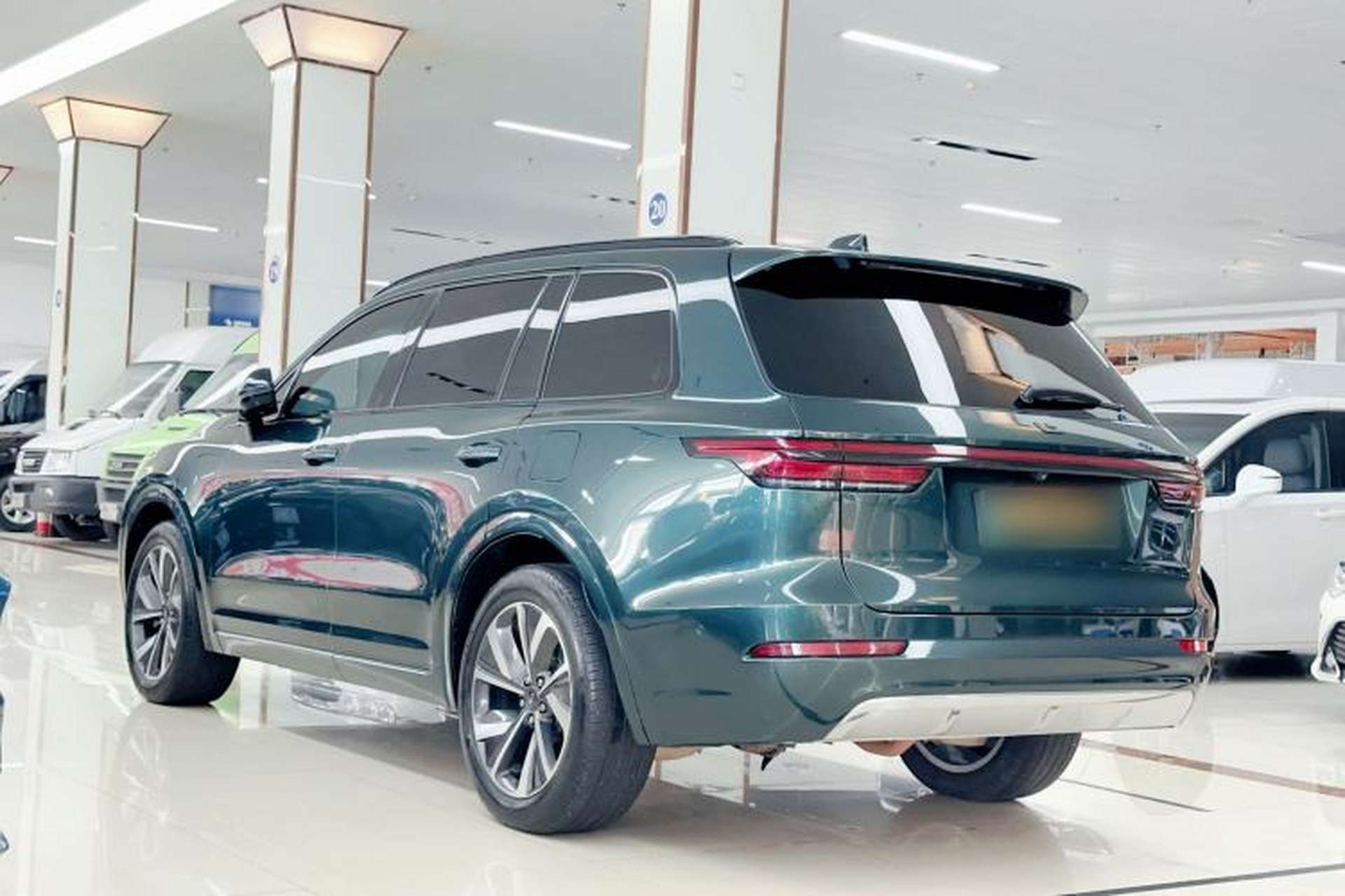 Used Li Auto ONE 2021 Extended-Range 6-Seater Version Exterior 5