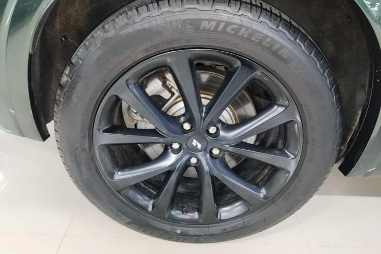 Used Li Auto ONE 2021 Extended-Range 6-Seater Version Exterior 5