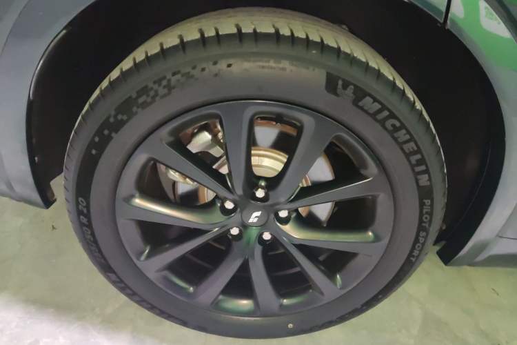 Used Li Auto ONE 2021 Extended-Range 6-Seater Version Exterior 5