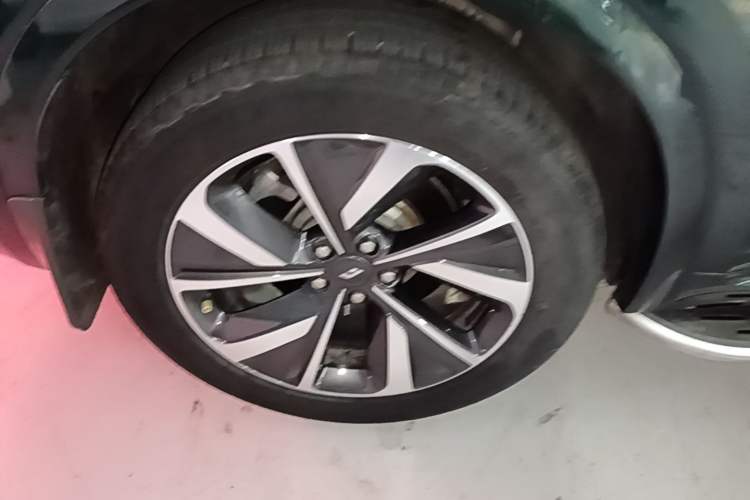 Used Li Auto ONE 2021 Extended-Range 6-Seater Version Exterior 5