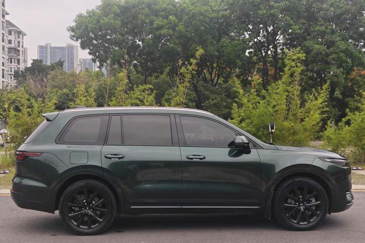 Used Li Auto ONE 2021 Extended-Range 6-Seater Version Exterior 5
