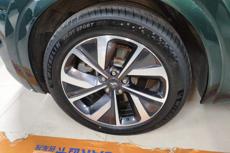 Used Li Auto ONE 2021 Extended-Range 6-Seater Version Exterior 7