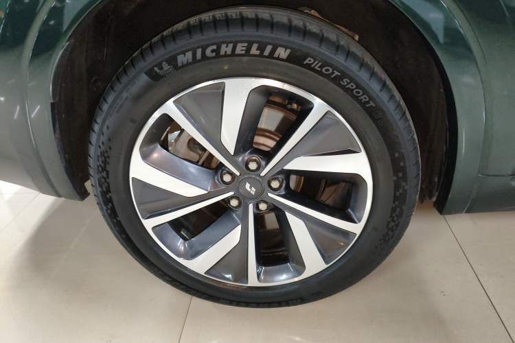 Used Li Auto ONE 2021 Extended-Range 6-Seater Version Exterior 8