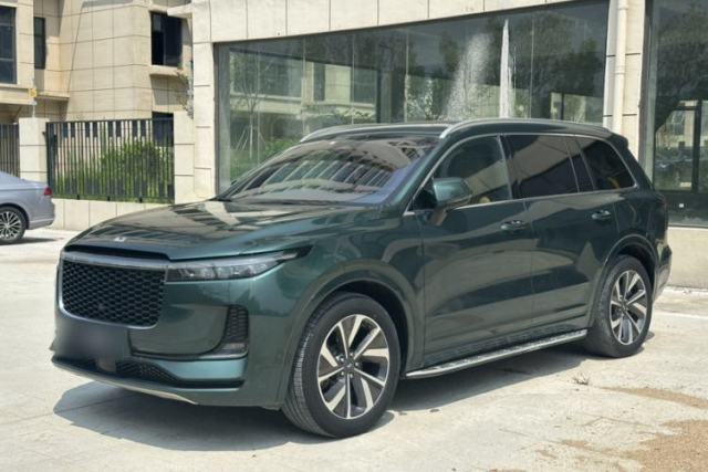 Ojetý Li Auto ONE 2021 Extended-Range 6-Seater Version