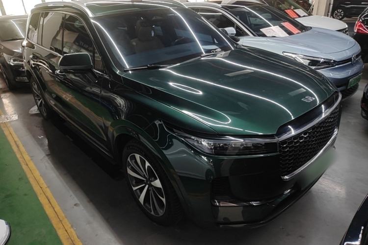 Used Li Auto ONE 2021 Extended-Range 6-Seater Version Front Right 45 Deg