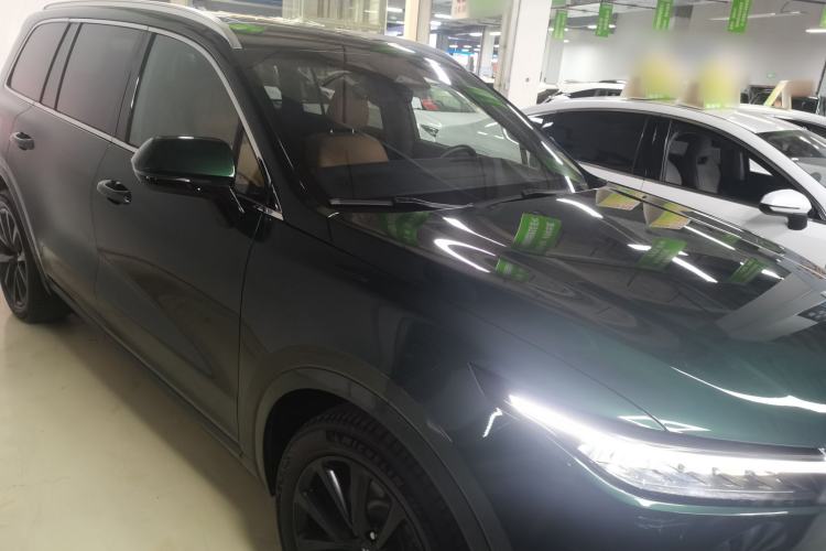 Used Li Auto ONE 2021 Extended-Range 6-Seater Version Front Right 45 Deg