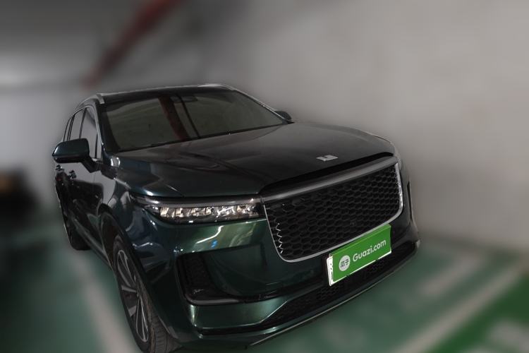 Used Li Auto ONE 2021 Extended-Range 6-Seater Version Front Right 45 Deg