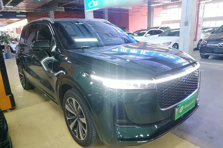 Used Li Auto ONE 2021 Extended-Range 6-Seater Version Front Right 45 Deg