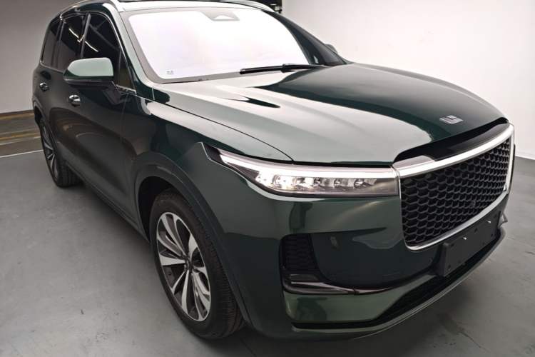 Used Li Auto ONE 2021 Extended-Range 6-Seater Version Front Right 45 Deg