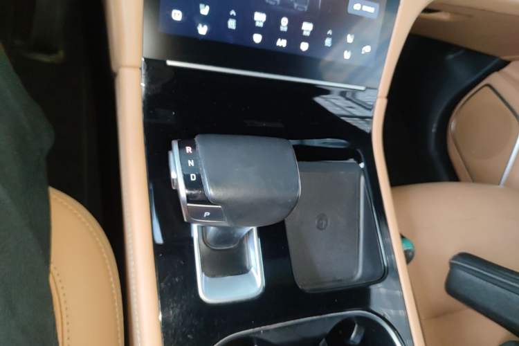 Used Li Auto ONE 2021 Extended-Range 6-Seater Version Gear Lever