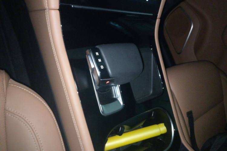 Used Li Auto ONE 2021 Extended-Range 6-Seater Version Gear Lever